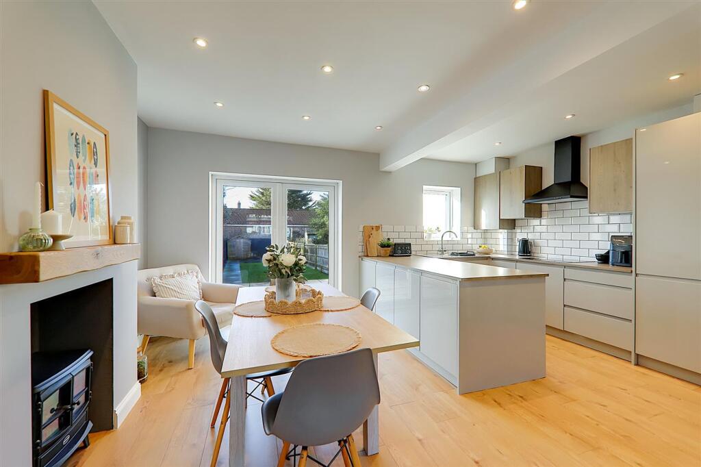 House in Brighton - View 2