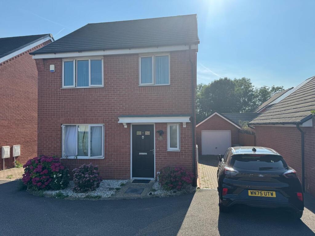 Main image of property: Radwinter Mews, Wickford, Essex, SS12