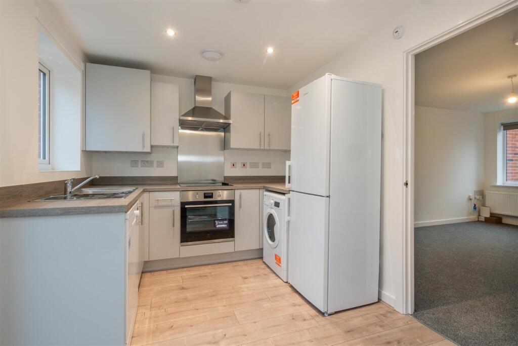 House in Nottingham - View 3