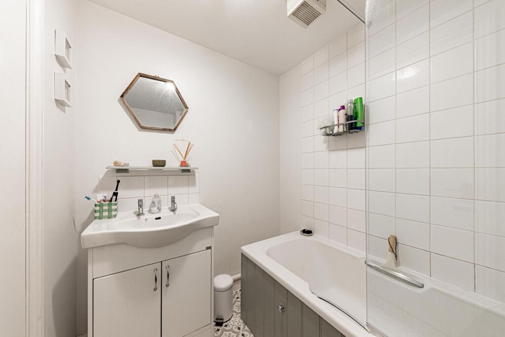Apartment in Faversham, Chart Mill - View 5