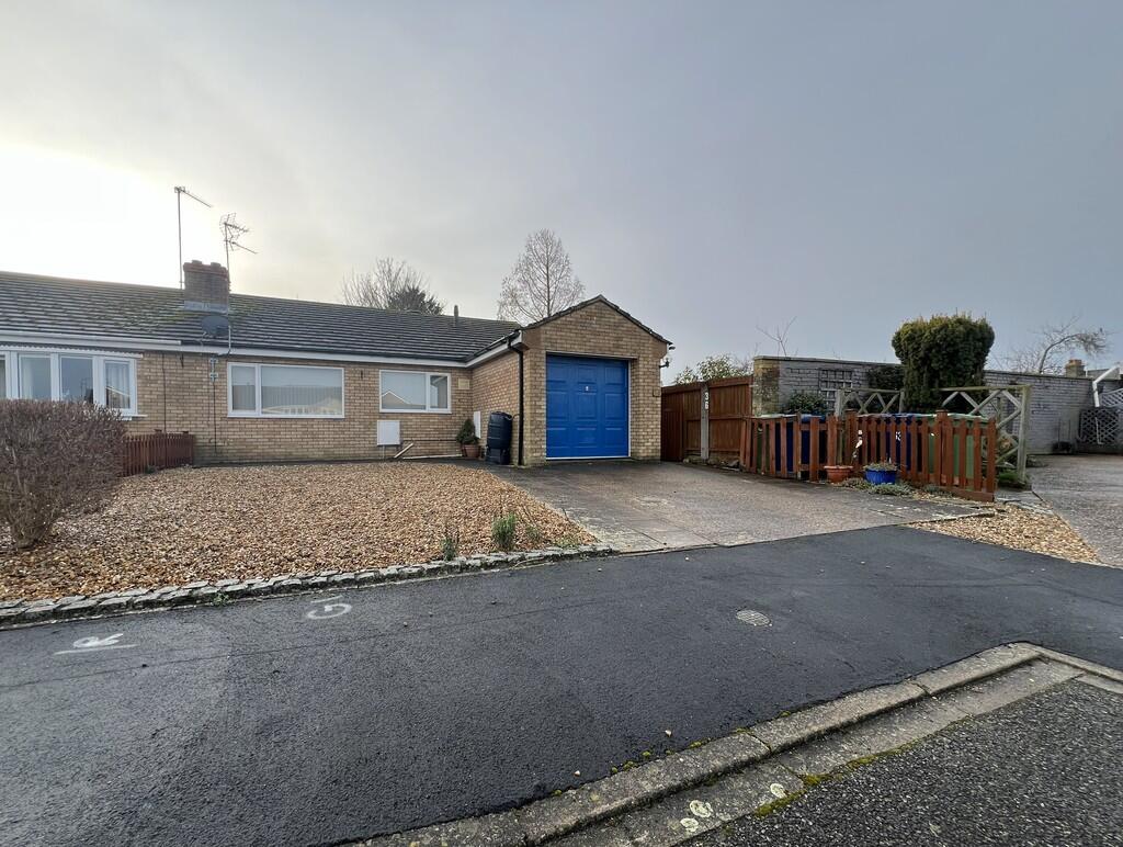 3-bed bungalow on Horsegate Gardens, Chatteris, Cambs., PE16 6NH, £240,000