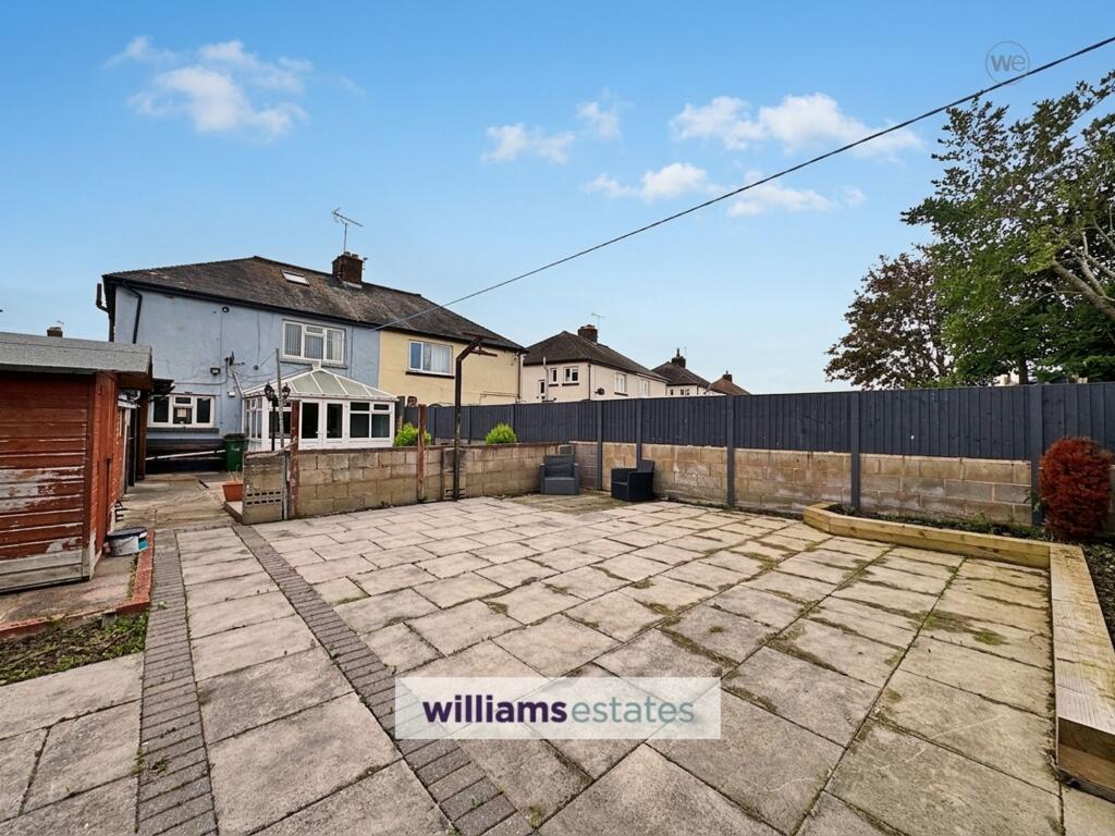 Arfon Grove, Rhyl, LL18 photo 4