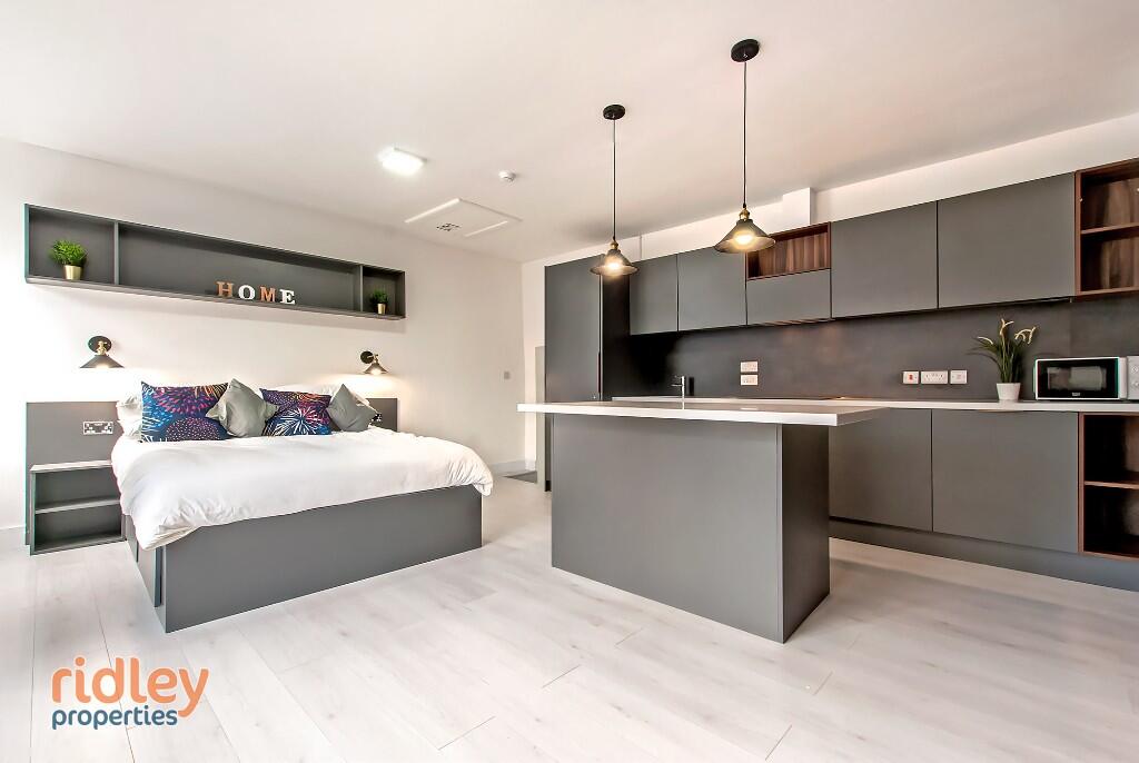 Main image of property: 18f Silver Street, Durham