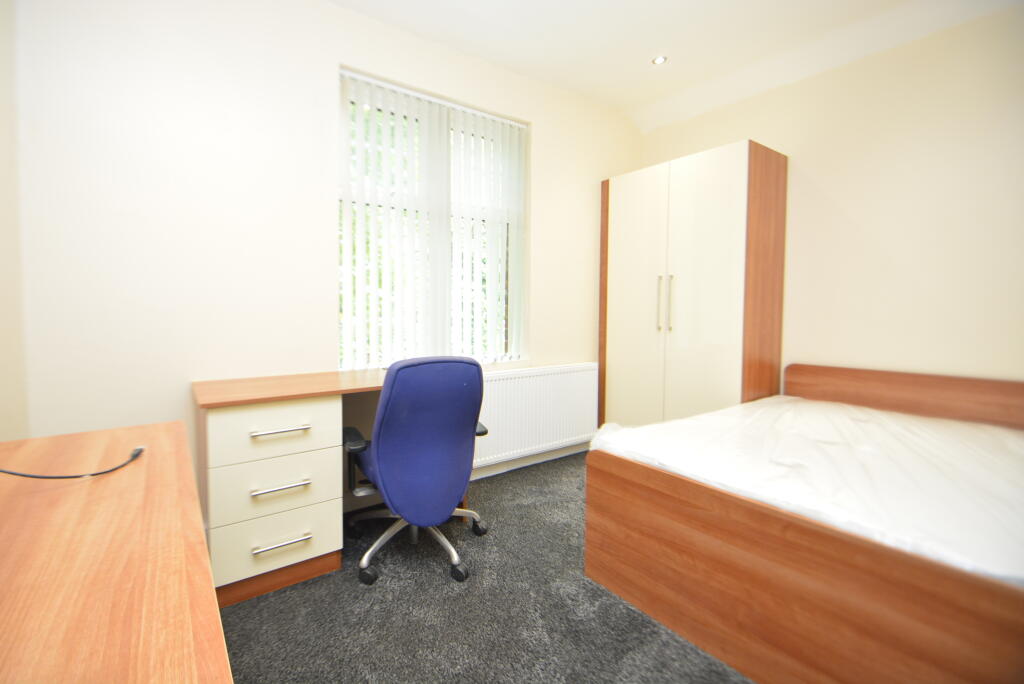 House in Leeds, West Yorkshire - More