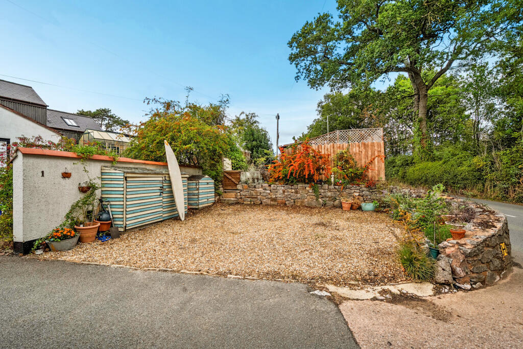 House in East Devon, Lympstone - More