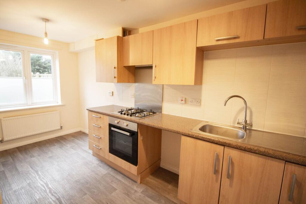 Slipps Close, Frome photo 4
