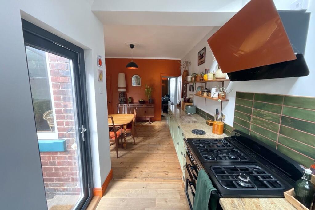 House in Sheffield, Wybourn - View 5