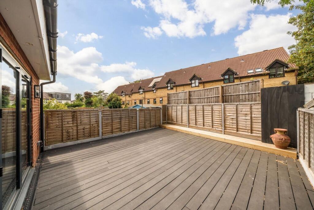 House in London - View 3