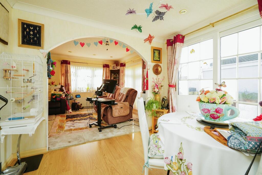 Heyford Leys, Upper Heyford, Bicester photo 3
