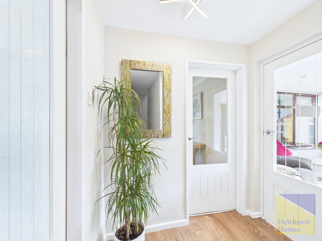 House in Ribble Valley, Longridge - More