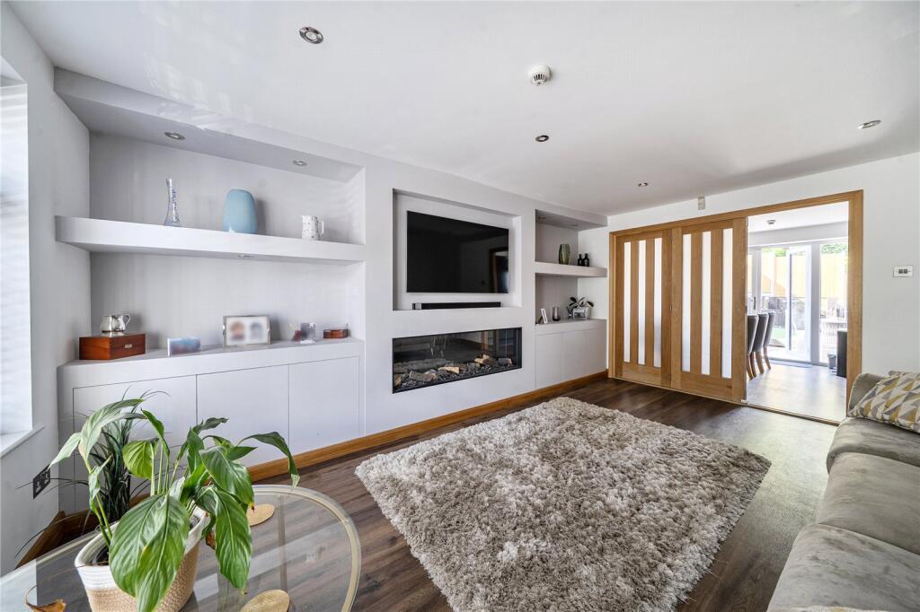 House in Hart, Yateley - View 5