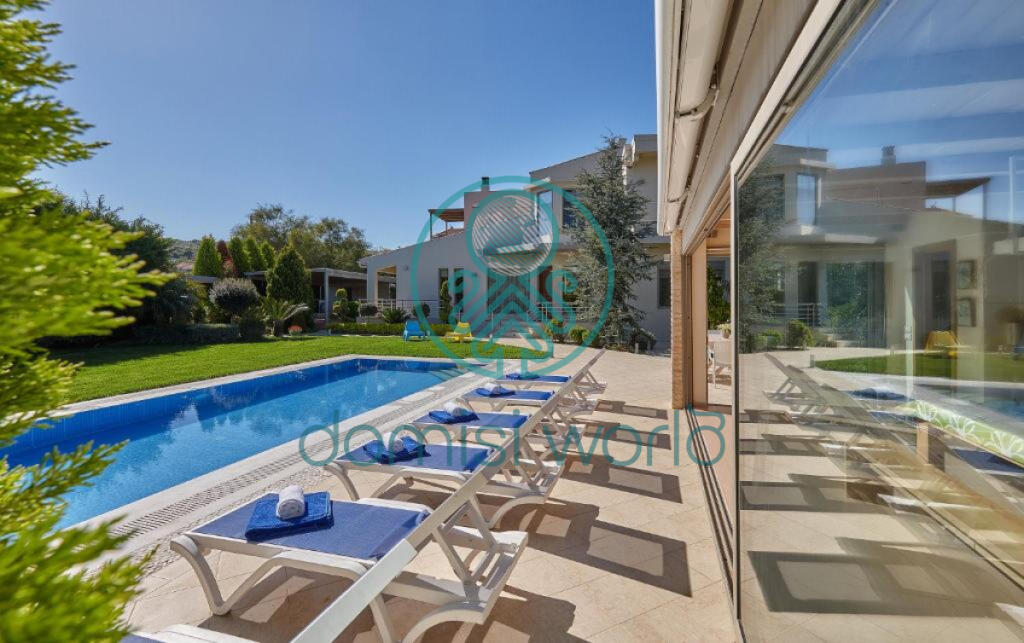 Main image of property: Crete, Heraklion, Nea Alikarnassos