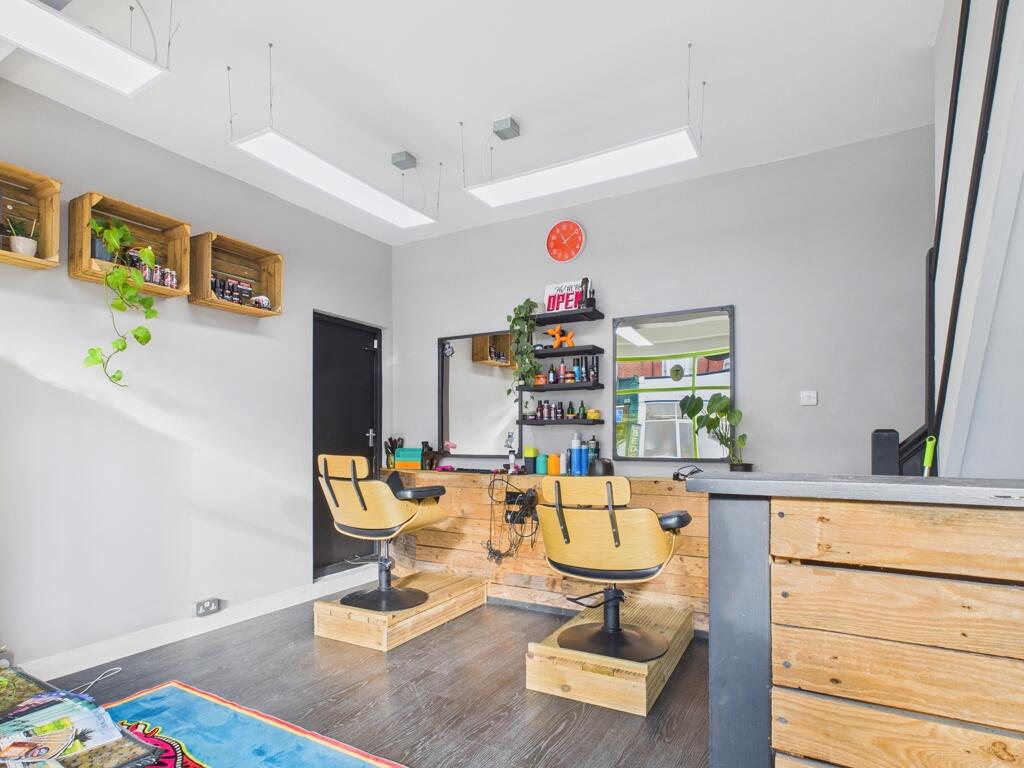 Main image of property: 4 New Broadway, Worthing, West Sussex, BN11 4HP