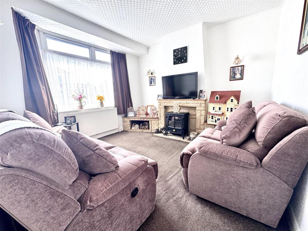 Alexander Road, Bexleyheath - View 3