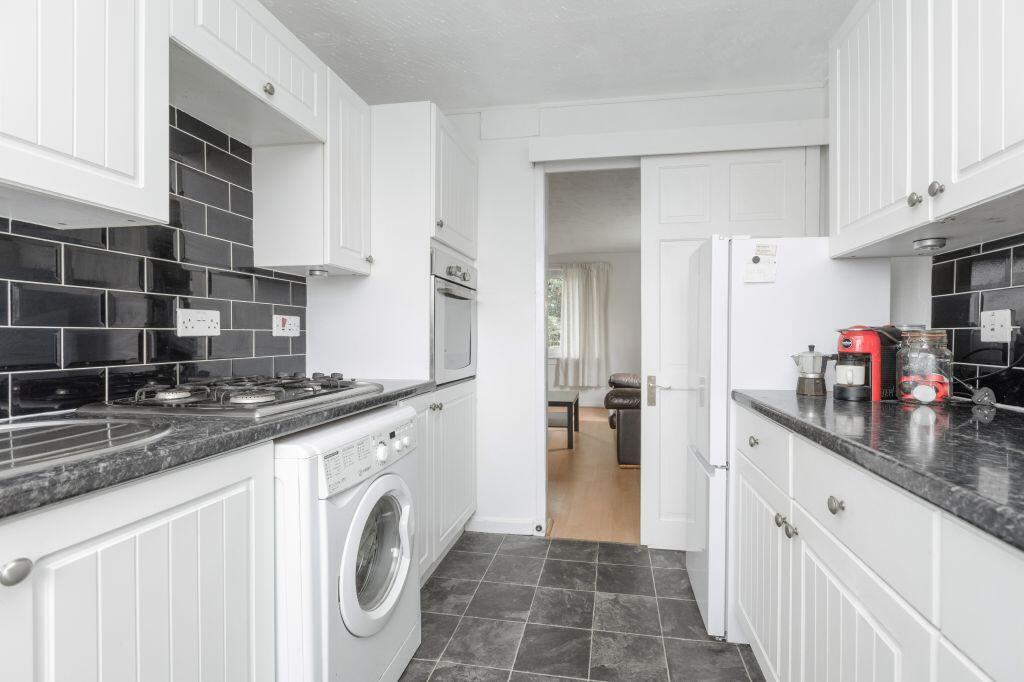 Apartment in Edinburgh - View 5