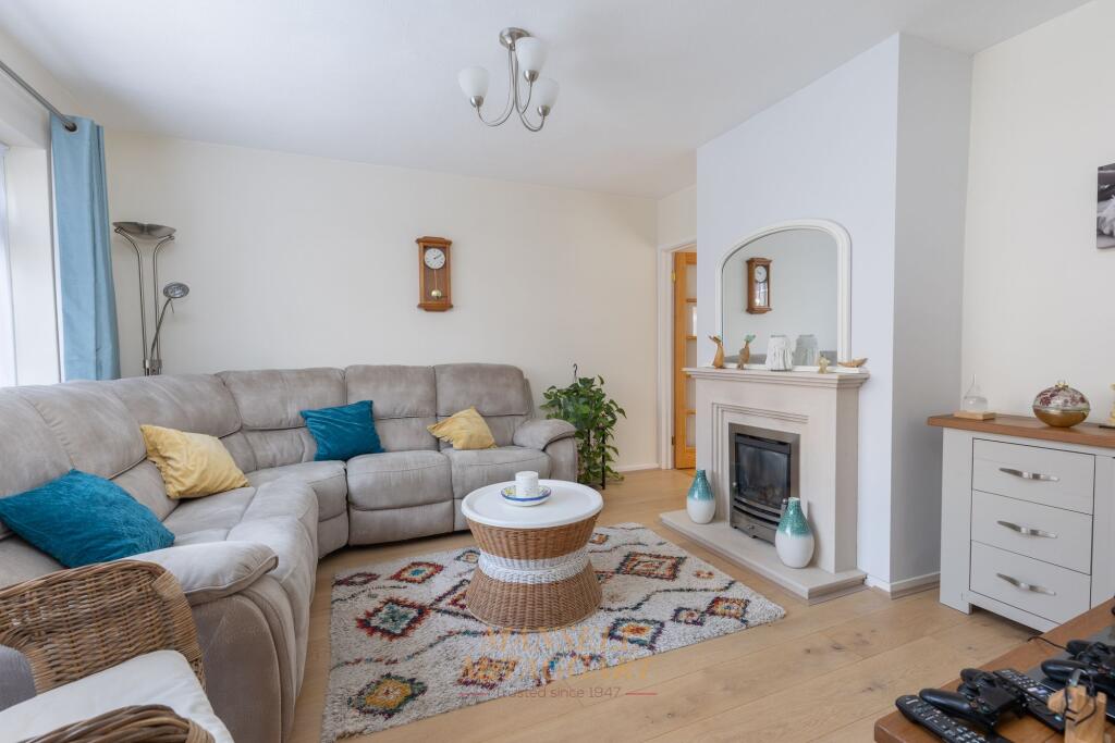 House in Redhill - More