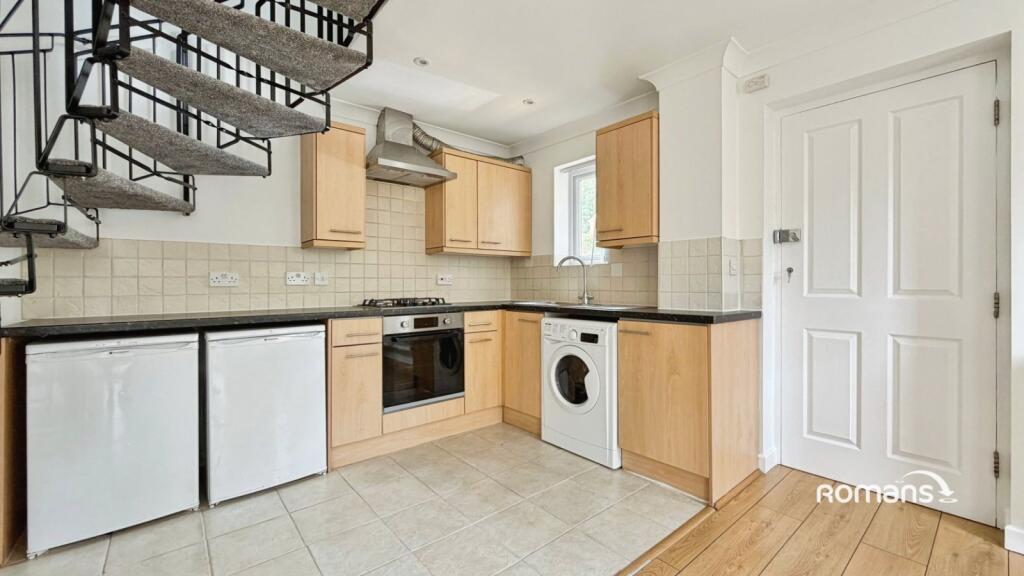 House in Basingstoke and Deane, Little Basing, Riverdene - View 3