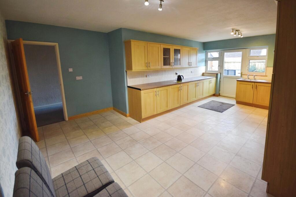 Hoylake Drive, Skegness, PE25 photo 5
