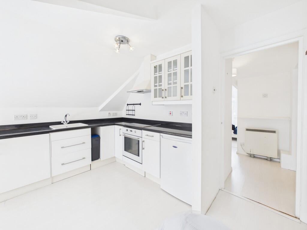 Apartment in London - View 4