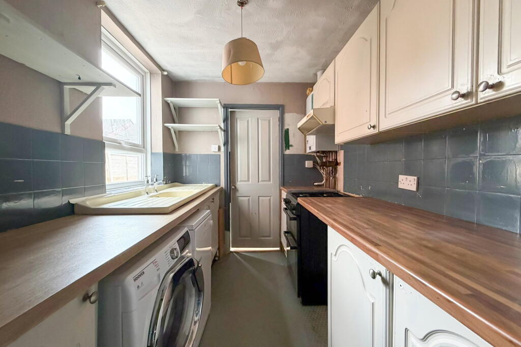 House in Southampton - More