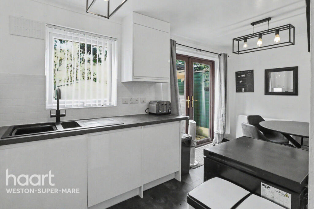 House in Weston-super-Mare, Milton - View 5