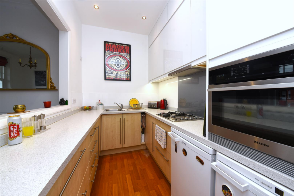 Queens Avenue, Muswell Hill, N10 - View 5