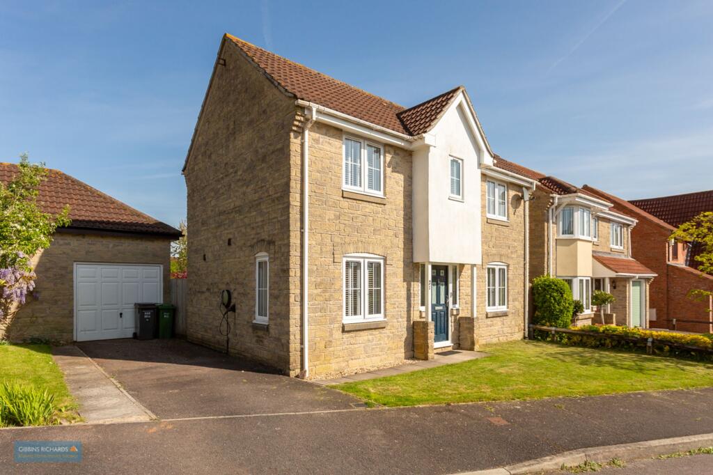 3-bed detached on Lee Park, West Buckland, TA21, £365,000