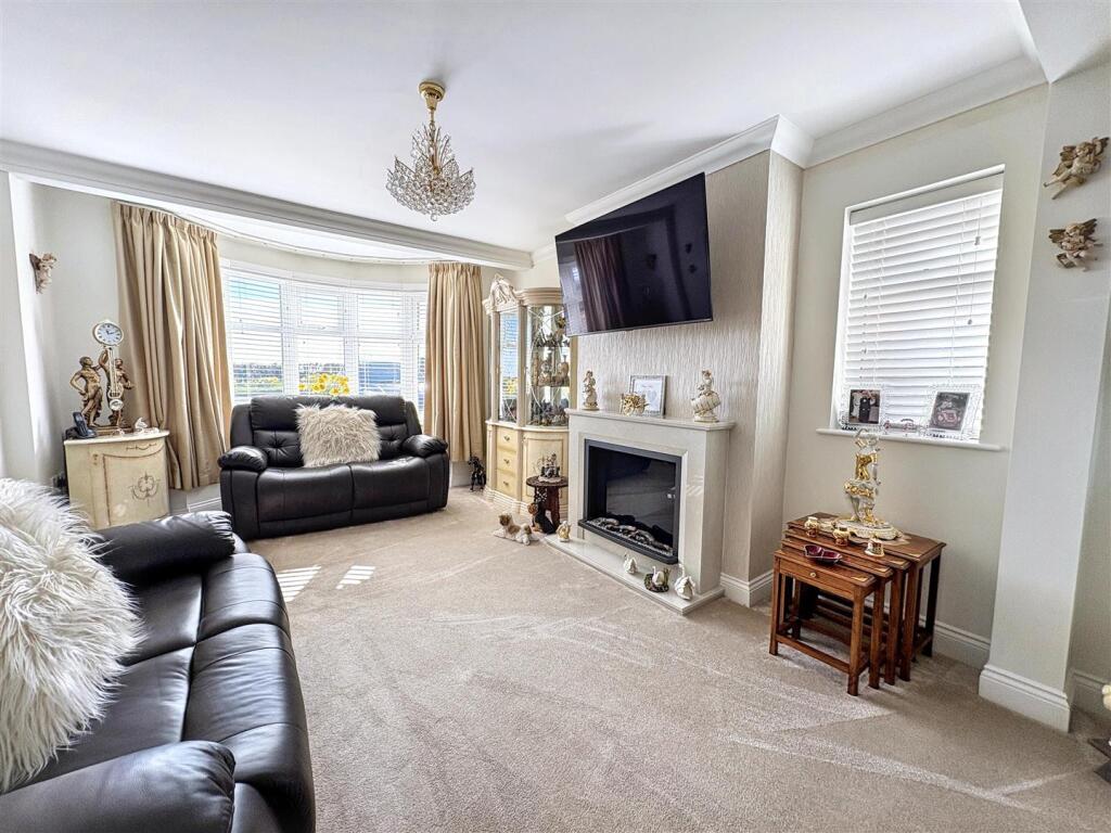 House in Great Doddington, North Northamptonshire - View 2