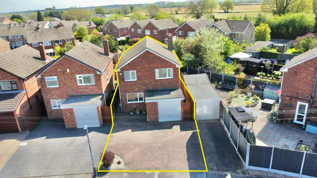 Main image of property: Charnwood Avenue, Nuneaton, CV10