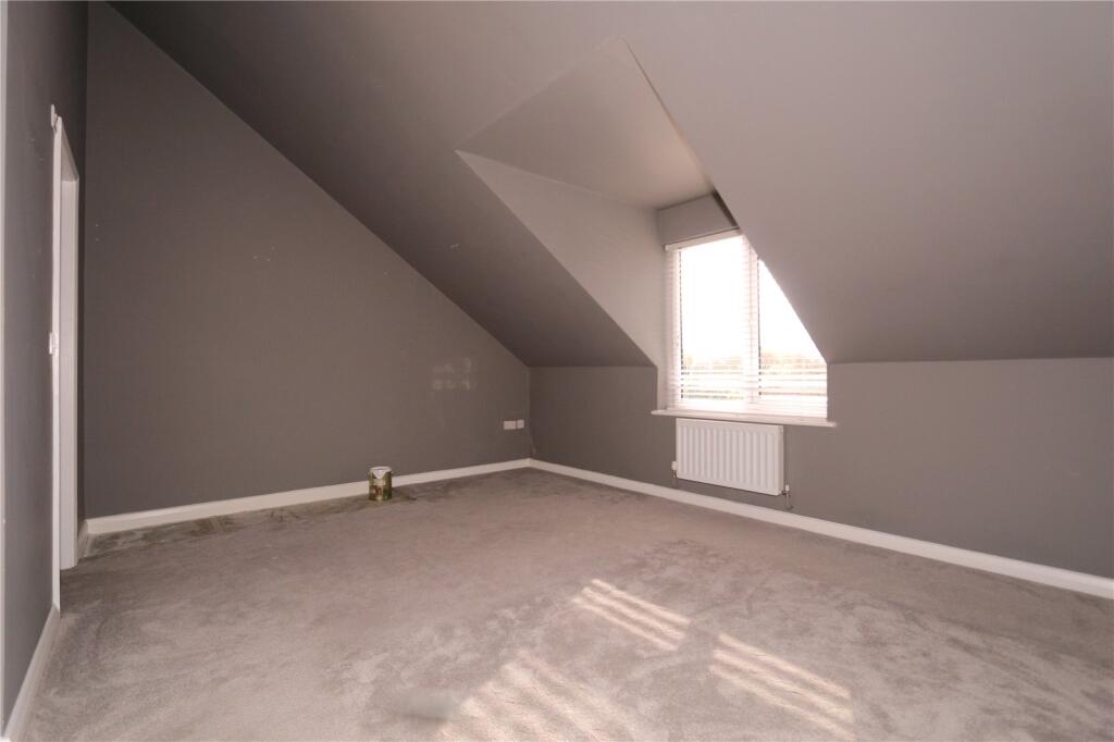 House in Tameside, Greater Manchester - View 5