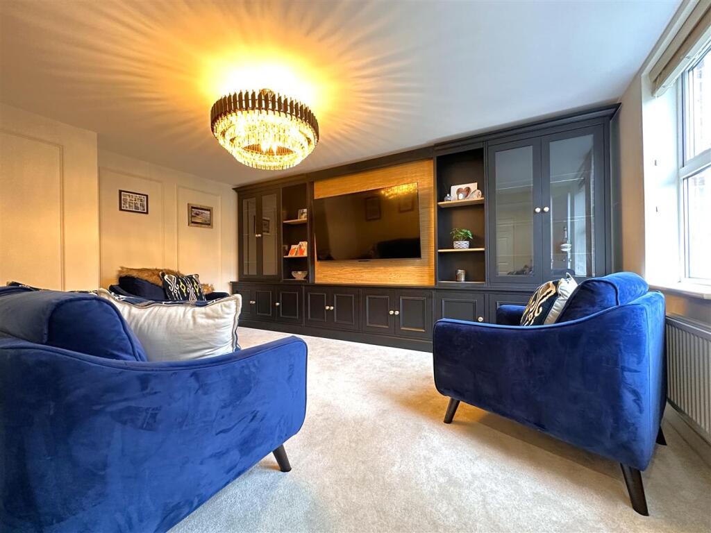 House in Newark, Fernwood - View 4