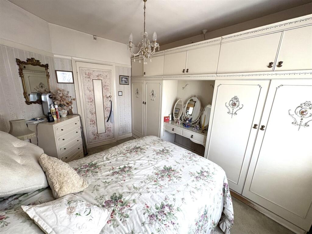 Ashbourne Road, Leek photo 5