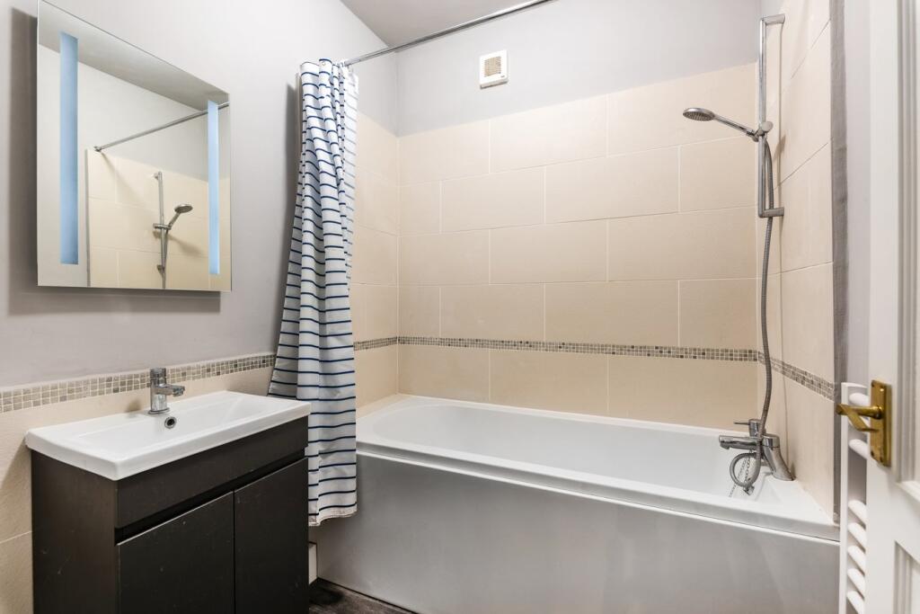 Additional image 6 of Park Street, Bath, BA1