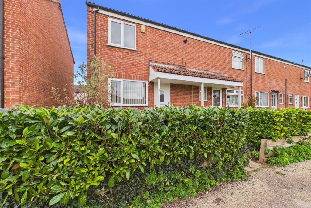 Main image of property: Mill Green, Newark
