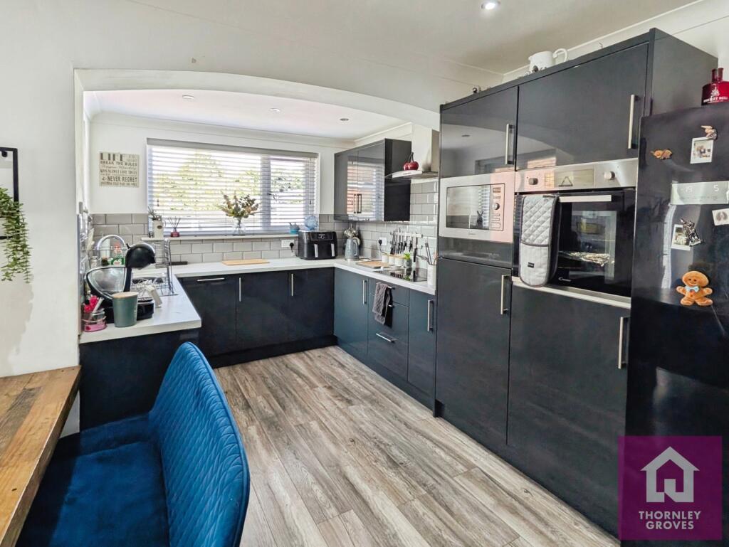 Vendale Avenue, Swinton, M27 - View 3