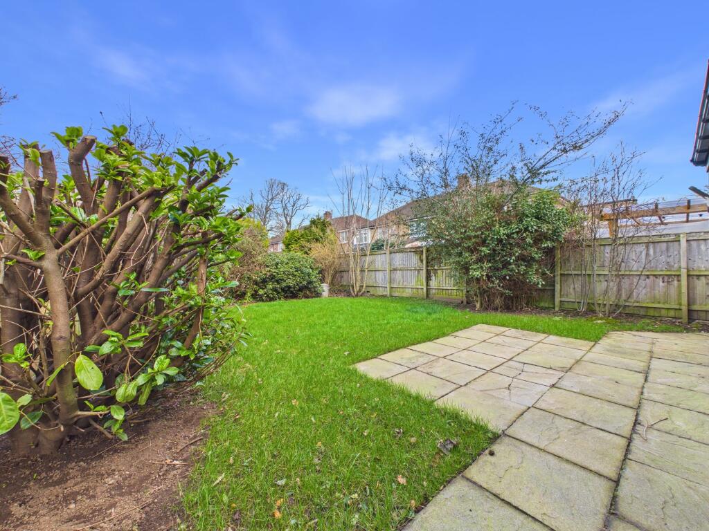 Kingsley Avenue, Melton Park, Gosforth, NE3 photo 4