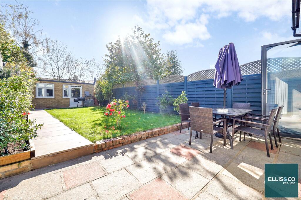 Main image of property: Nether Street, Woodside Park, N12