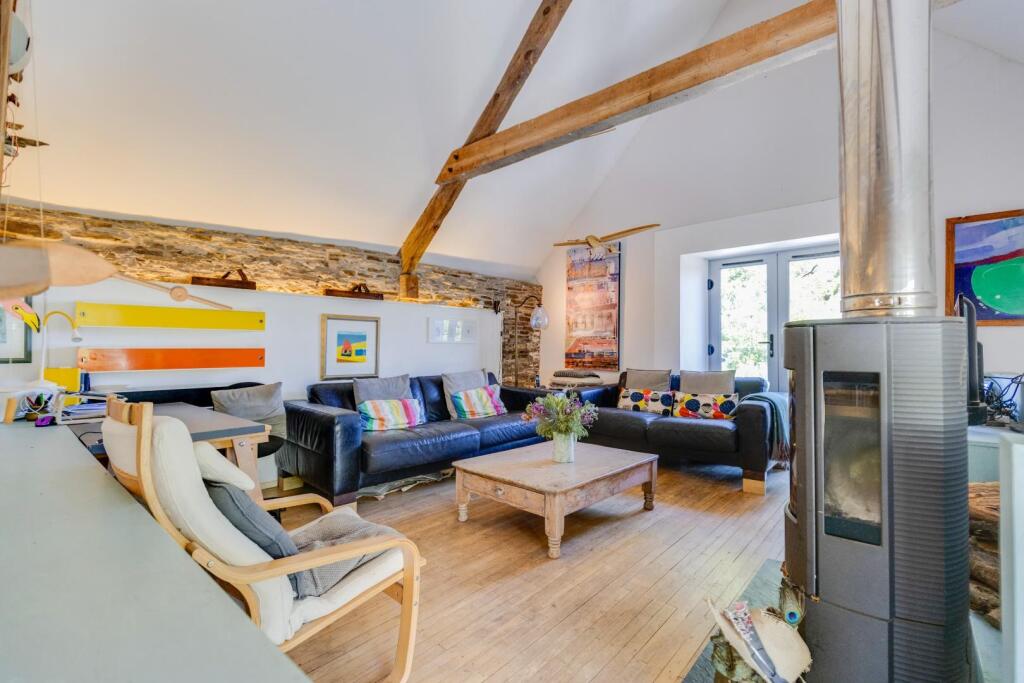 Gelliwrgan Farm, Gelli Wrgan Road, Ynysbwl, Pontypridd, CF37 3PG - View 5