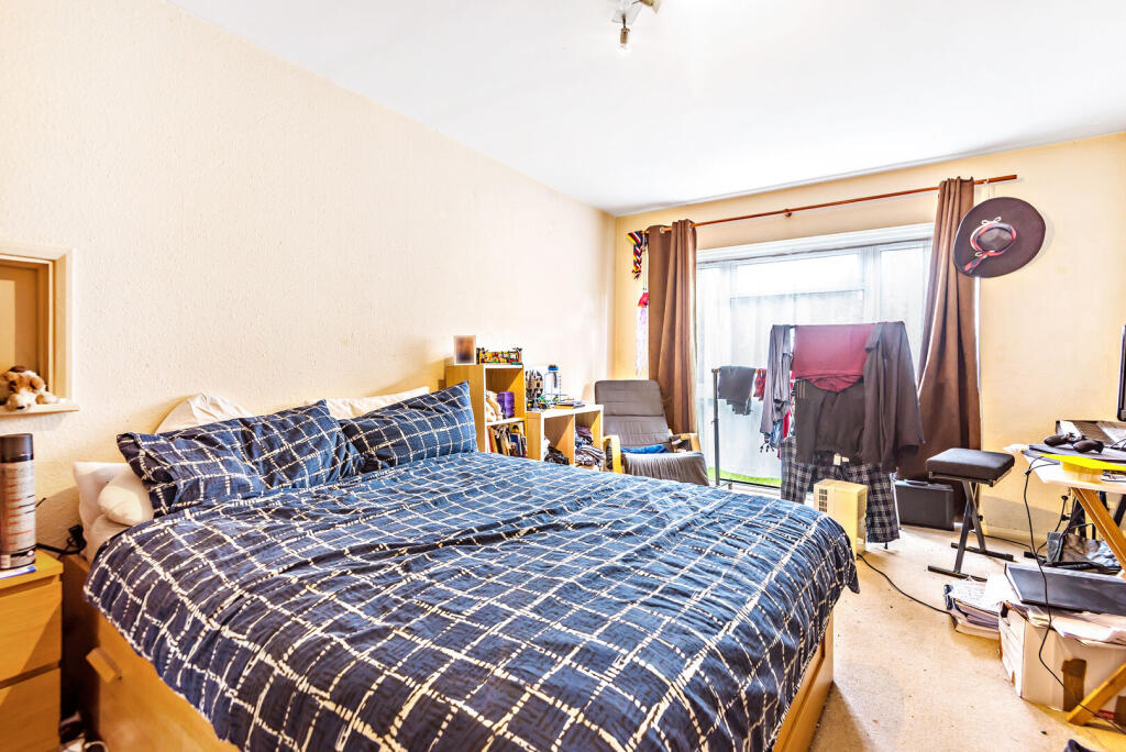 Apartment in Guildford - More