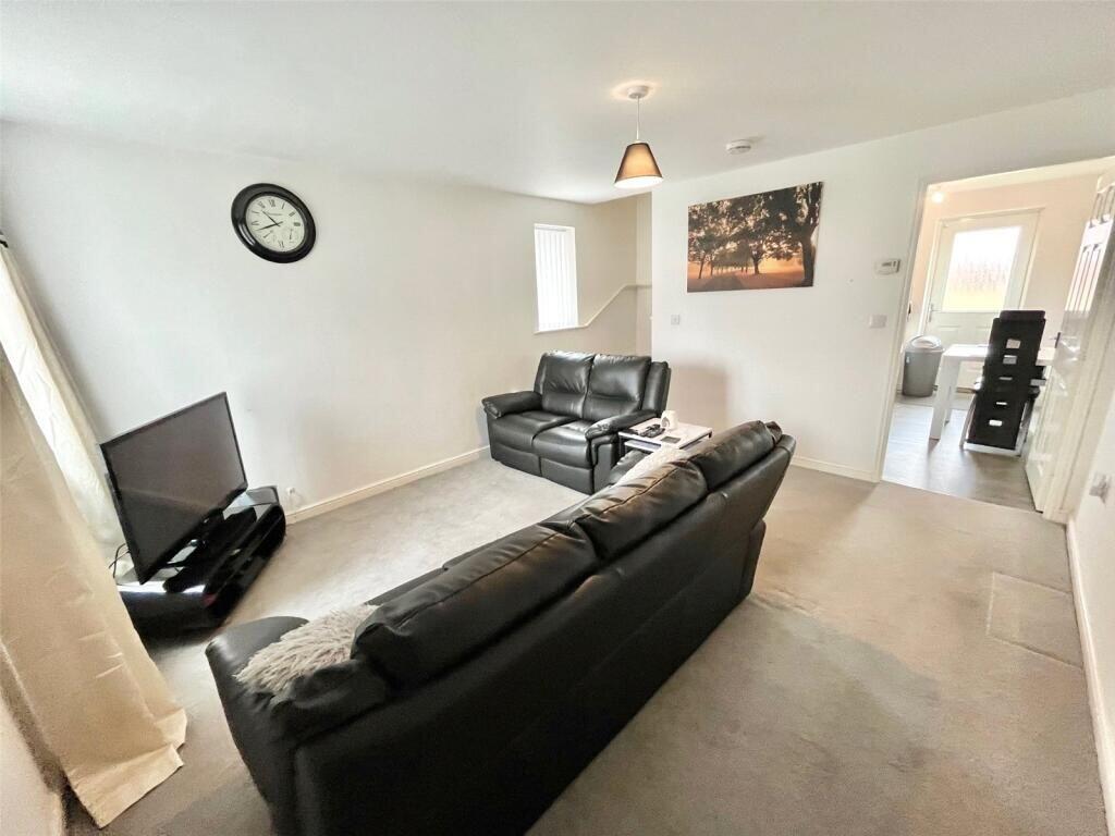 House in Oldham - View 5