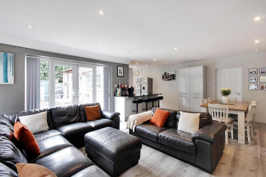 House in Tonbridge - View 4