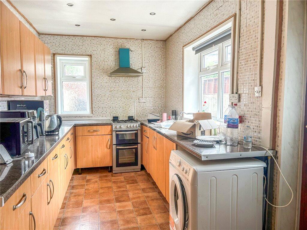 House in Bradford, Keighley - View 2