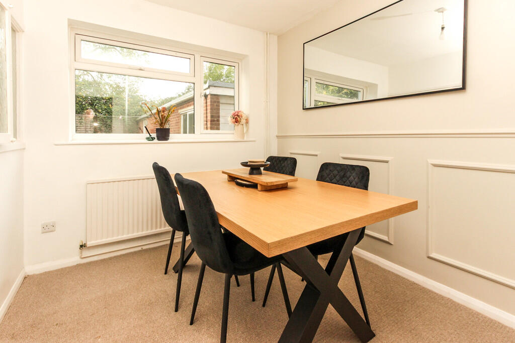 House in Wellingborough, Hatton Park - View 3
