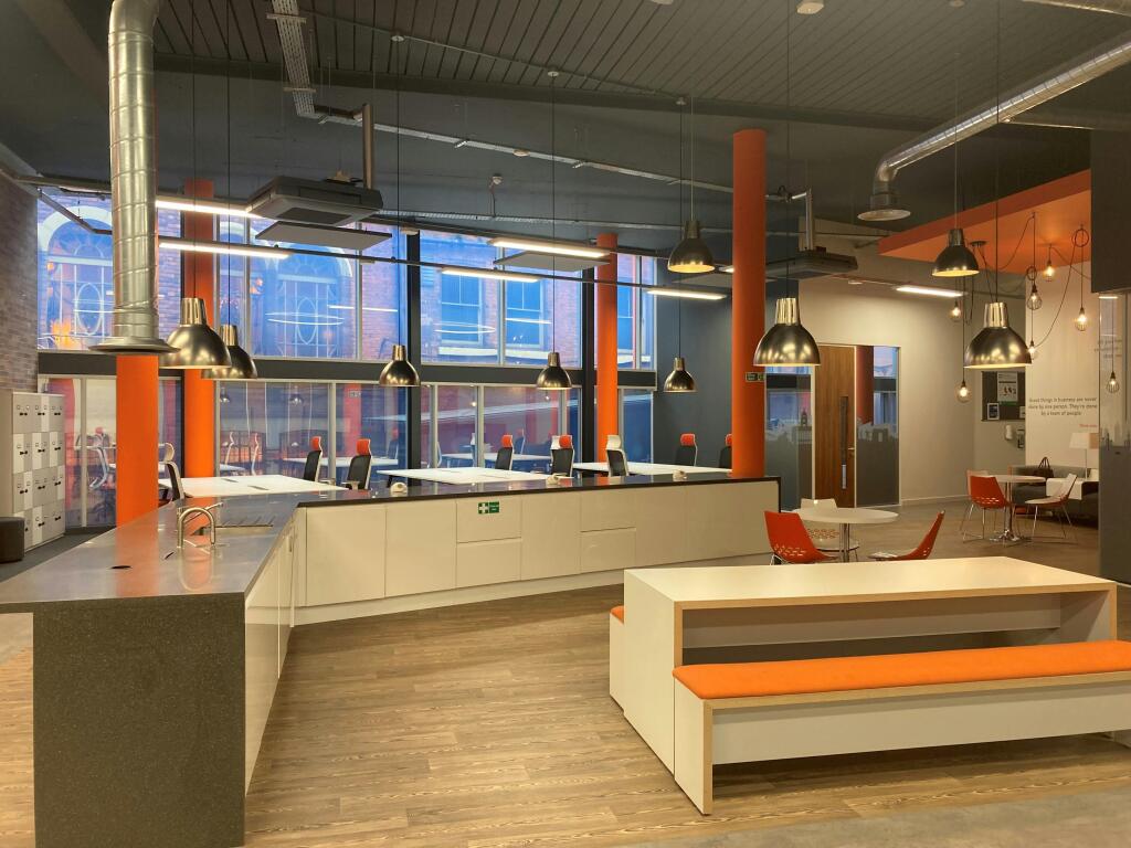 The Hockley PodKitchenette.jpg