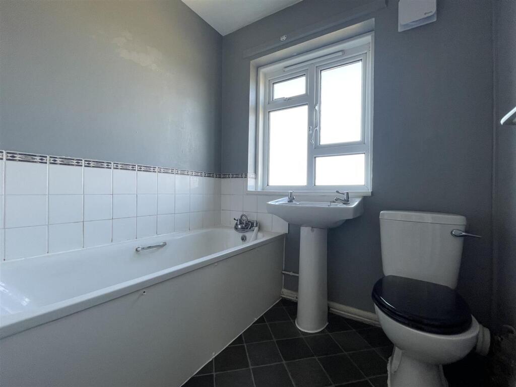 Apartment in Dorchester - View 4