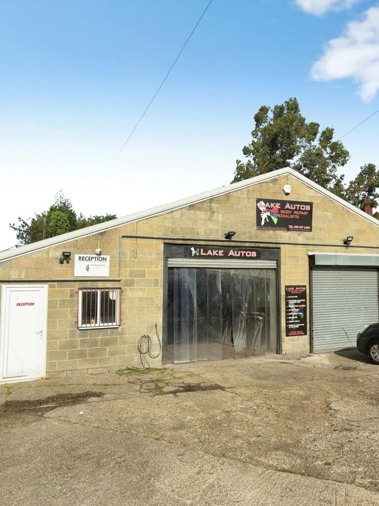 Main image of property: Lake Auto's - Business For Sale, Burghfield Bridge, Green Lane, Reading, RG30 3XN