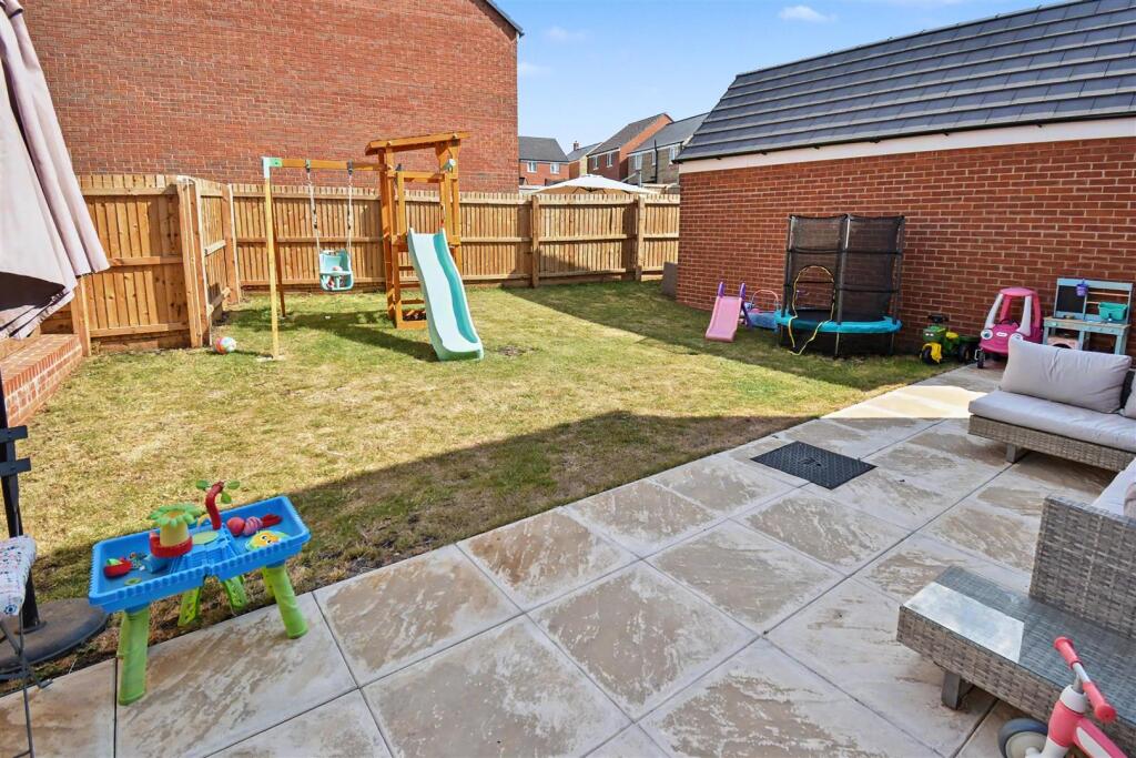 NN17, Garland Road, Weldon - View 5