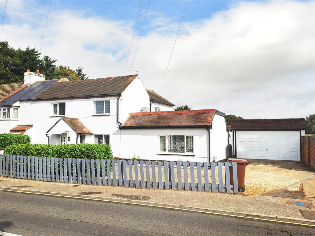 4-bed house on Worthing Road, Rustington, £525,000