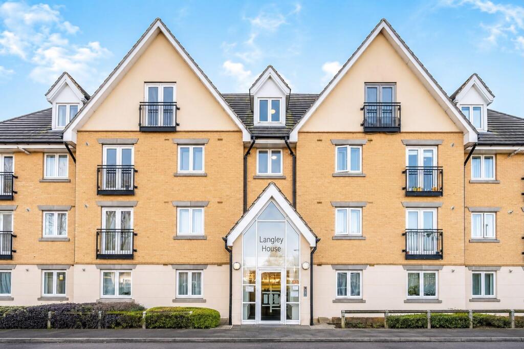 Main image of property: Beavers Lane, Hounslow, TW4 6ES