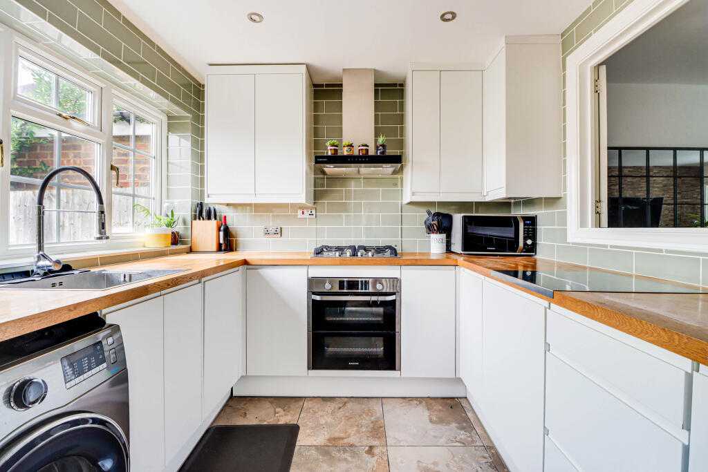 House in Dacorum, Markyate - View 5
